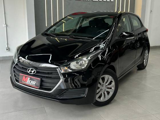 HYUNDAI HB20 1.0 COMFORT PLUS 12V TURBO FLEX 4P MANUAL